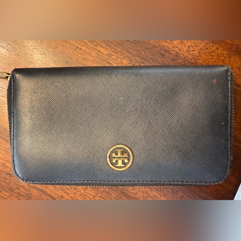 Tory Burch continental zip up saffino leather wallet